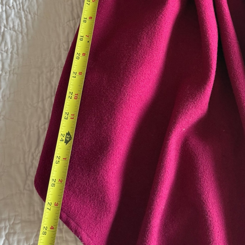 Copious Formal Statement Gown - Picture 4 of 10